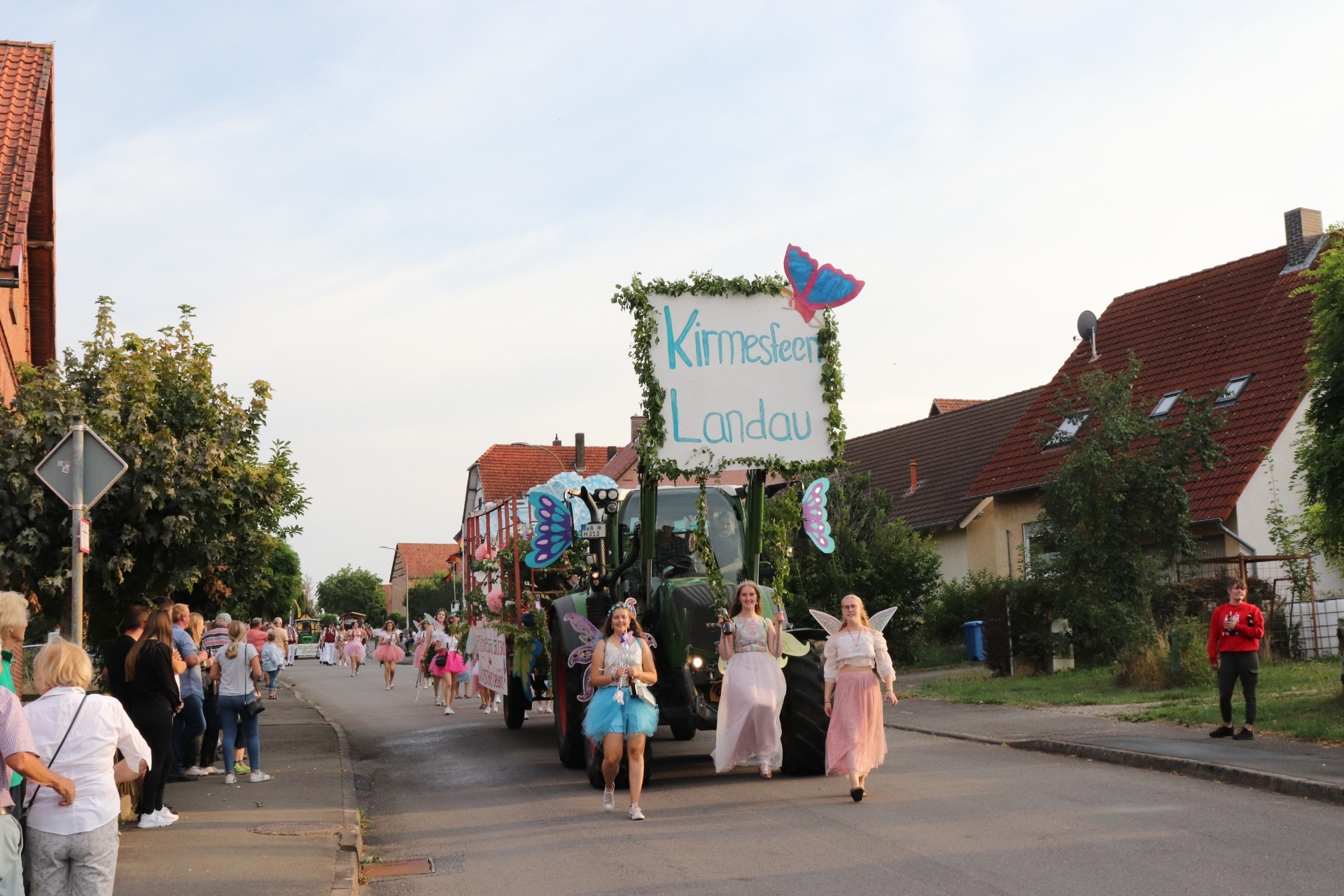 Landauer Kram- und Viehmarkt Festzugsteilnehmer des Landauer Kram- und Viehmarktes