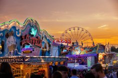 Fahrgeschäfte auf dem Königsberg